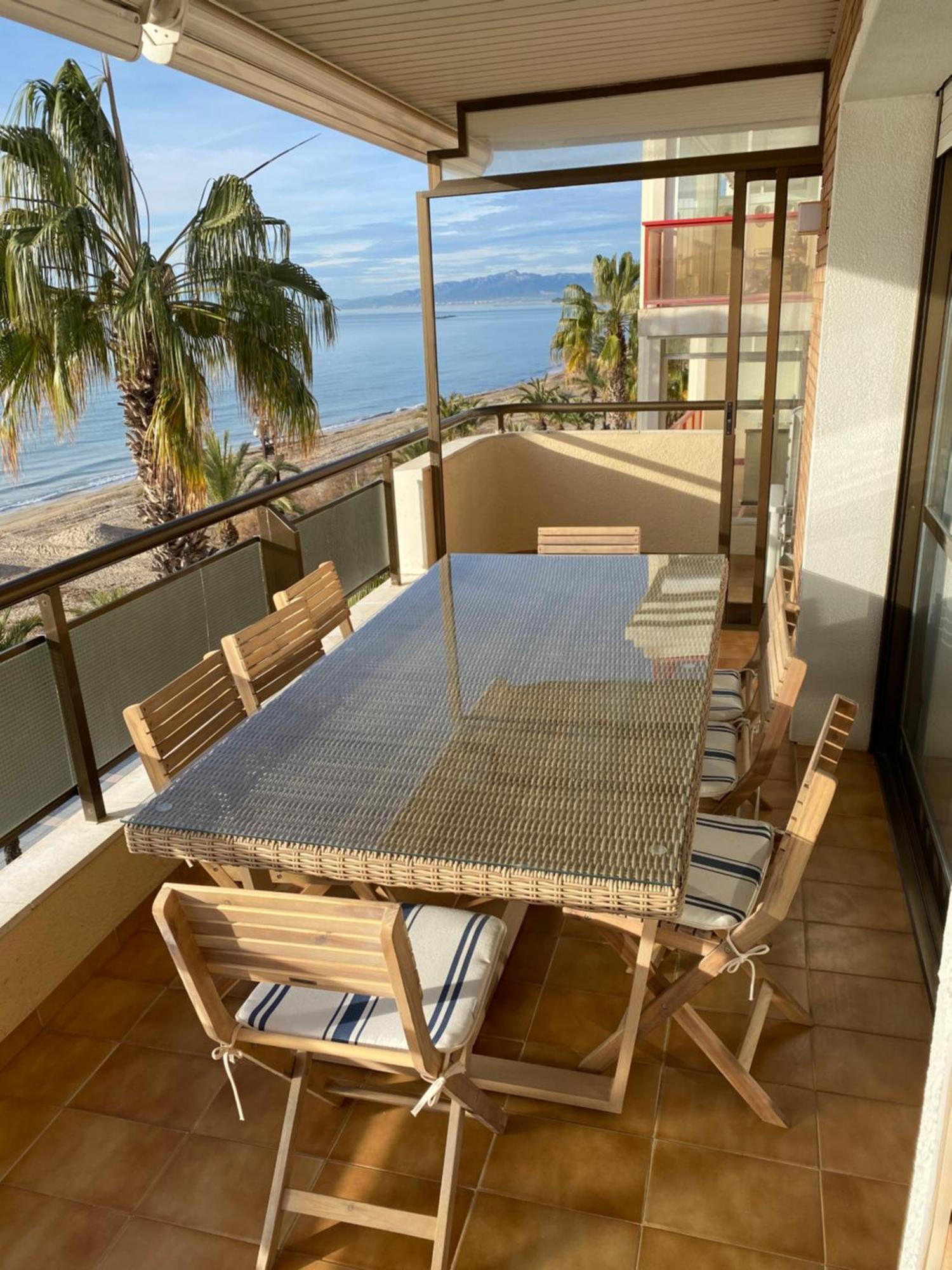 דירות סאלו Apartamento Para 8 Sobre El Mar מראה חיצוני תמונה